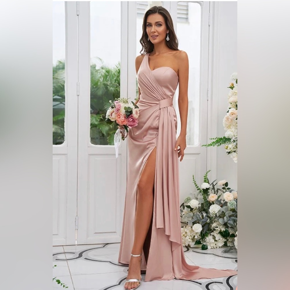 Bridesmaid / Wedding Guest Dress